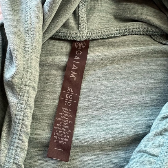 Women’s Gaiam Pull Over hoodie Lightweight - Picture 4 of 4
